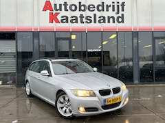 BMW 3-serie Touring - 320i Business Line - Pano - Cruise