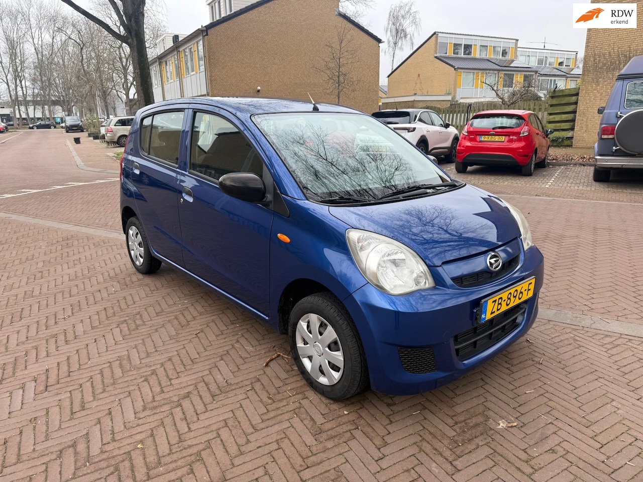 Daihatsu Cuore - AUTOMAAT / Airco / 5 deurs / stuurbekrachtiging - AutoWereld.nl
