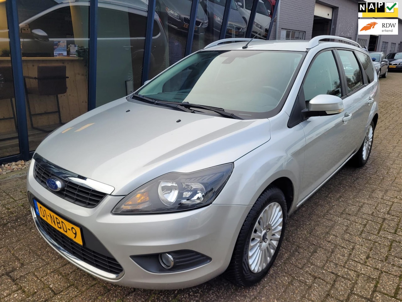 Ford Focus Wagon - 1.8 Limited NAVI / TREKHAAK / PDC - AutoWereld.nl