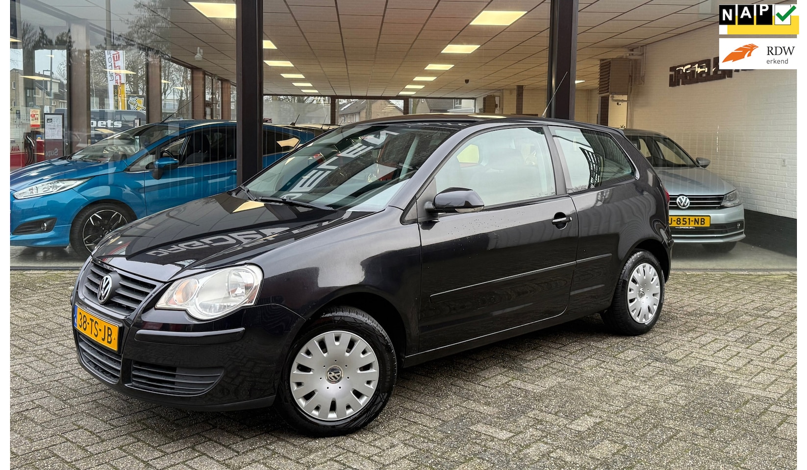 Volkswagen Polo - 1.2 Optive 2e EIG | AIRCO | ELEKTR PAK | 81 dkm NAP - AutoWereld.nl