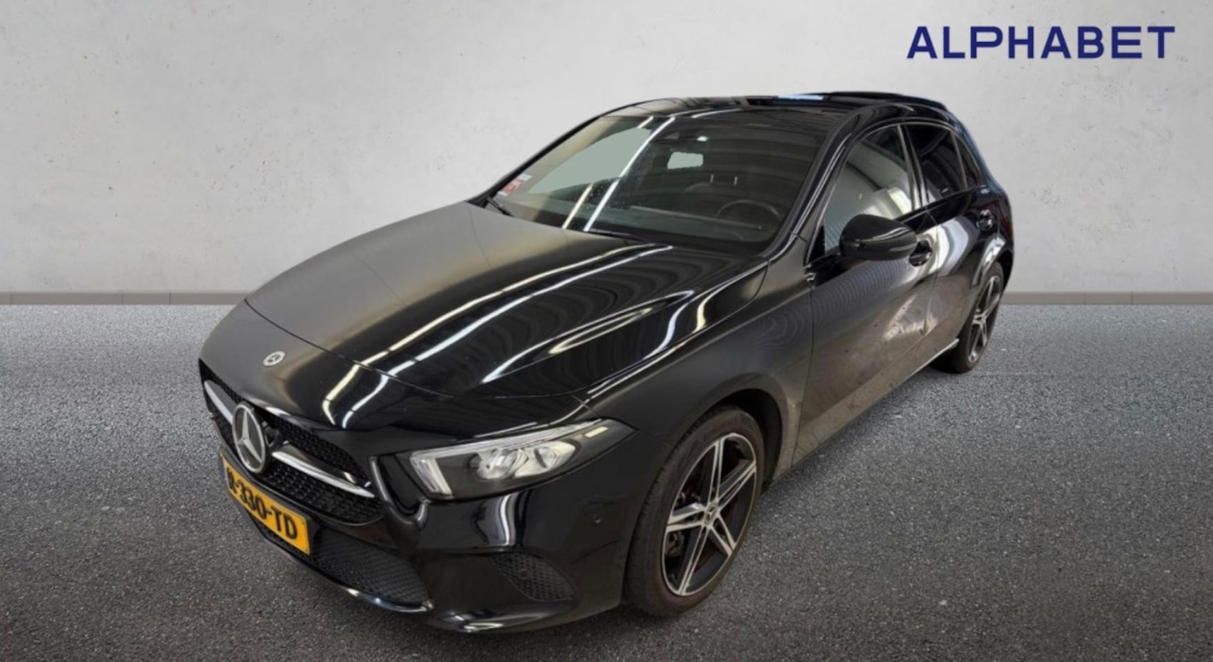 Mercedes-Benz A-klasse - 250 e Luxury Line | PanoramaDak | Orig. NL | Bj 12-2022 | - AutoWereld.nl