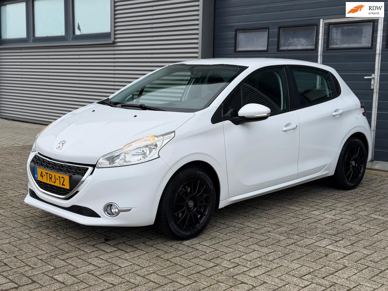 Peugeot 208 - 1.2 VTi Allure LM VELGEN - AIRCO - RIJDT PRIMA!! - AutoWereld.nl