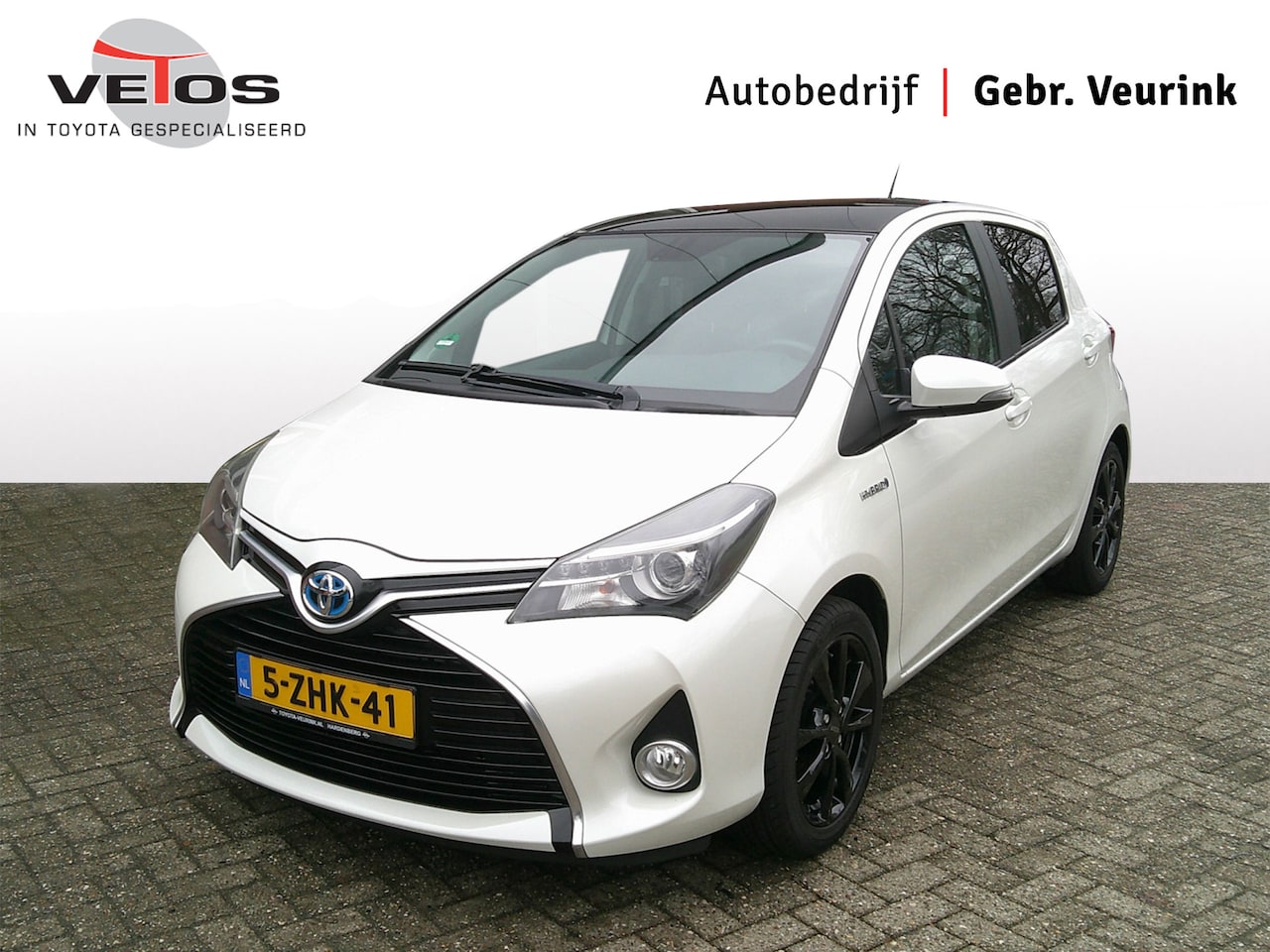 Toyota Yaris - 1.5 Hybrid Dynamic Navi Pano - AutoWereld.nl