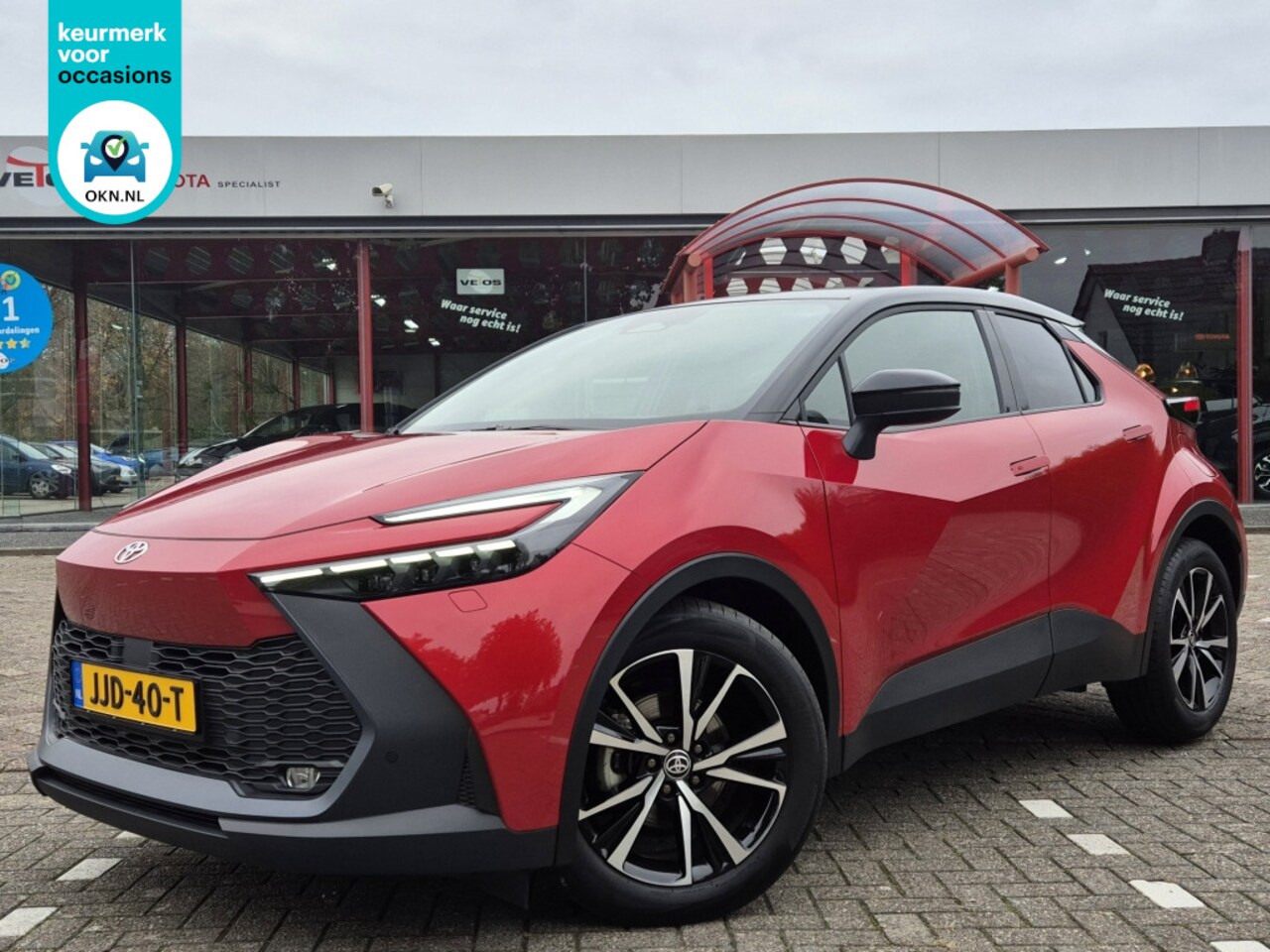 Toyota C-HR - 1.8 Hybrid 140 Dynamic Bi-Tone Premium Rood | 2025 - AutoWereld.nl
