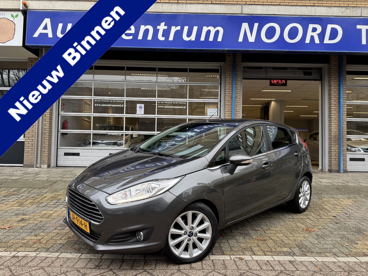 Ford Fiesta - 1.0 EcoBoost Titanium NAP | 1e Eigenaar | Navigatie | Climate Control | Cruise Control | P - AutoWereld.nl