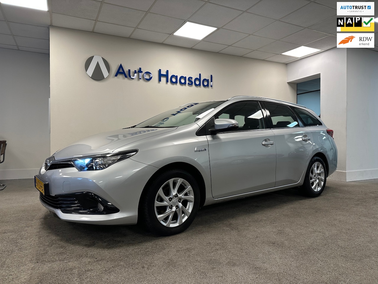 Toyota Auris Touring Sports - 1.8 Hybrid Aspiration|BTW-AUTO|FACELIFT|1E EIG - AutoWereld.nl