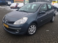 Renault Clio - 1.6-16V Dynamique/CRUIS CONTROL/AUTOMAAT