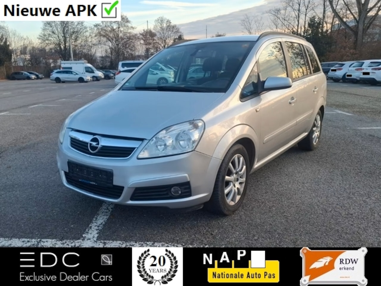 Opel Zafira - 1.8 Airco | Cruise | 7-Persoons | Trekhaak | NAP Etc. - AutoWereld.nl