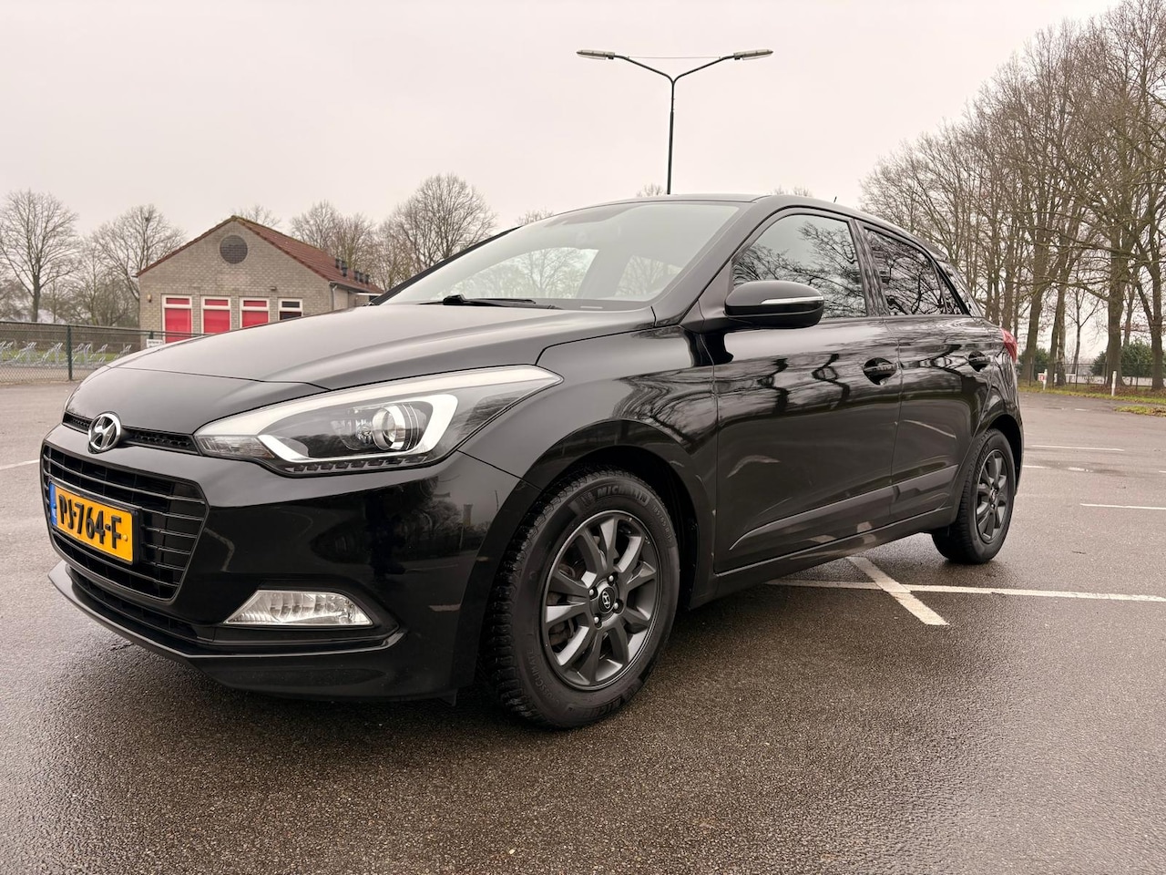 Hyundai i20 - 1.0 T-GDI Black Edition - AutoWereld.nl
