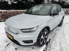 Volvo XC40 - P8 78KWH RECHARGE AWD R-DESIGN TREKHAAK/ACARPLAY/HLEER/FABRIEKSGARANTIE