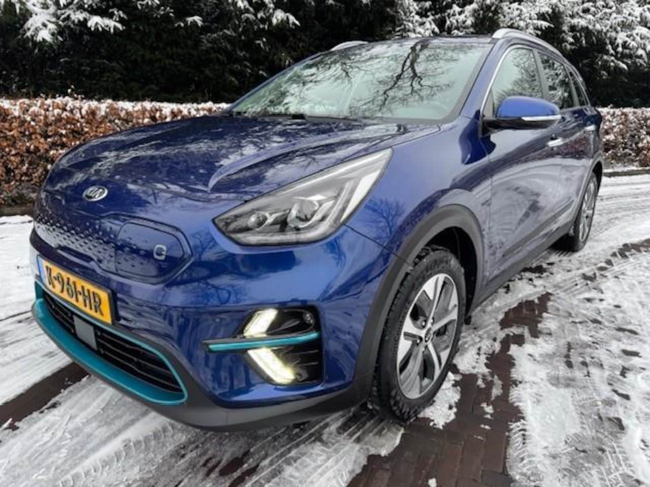 Kia e-Niro - DYNAMICPLUSLINE 64KWH/3 FASE LADEN/ACARPLAY/HLEER/FABRIEKSGARANTIE - AutoWereld.nl