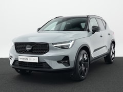 Volvo XC40 - B4 Plus Black Edition | Harman Kardon | 360° Camera | Panoramadak | 20" | Trekhaak | Nubuc