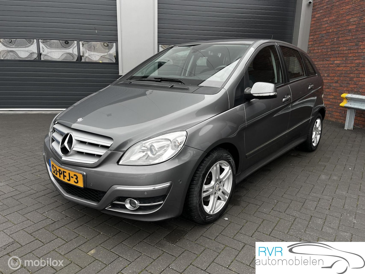Mercedes-Benz B-klasse - 180 AUTOMAAT/CRUISE/NAVI/PDC - AutoWereld.nl