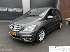 Mercedes-Benz B-klasse - 180 AUTOMAAT/CRUISE/NAVI/PDC