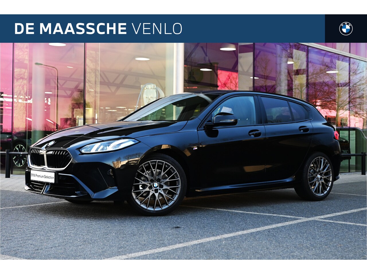 BMW 1-serie - 120 M Sport Automaat / Sportstoelen / Achteruitrijcamera / M Adaptief onderstel / Stoelver - AutoWereld.nl