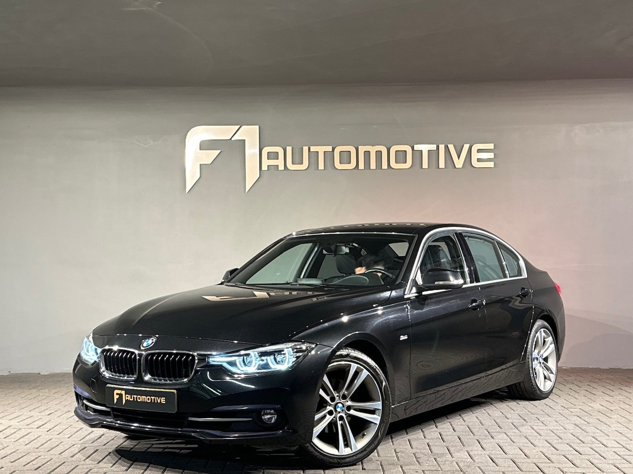 BMW 3-serie - 320i High Executive Volleder|NL Auto|Sfeerverlichting - AutoWereld.nl