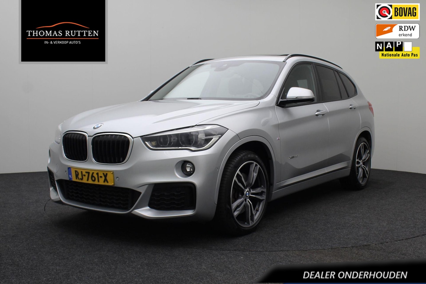 BMW X1 - xDrive20i High Executive M-pakket 2017 | Dealer Onderhouden | Panorama Dak | Airco | Navig - AutoWereld.nl