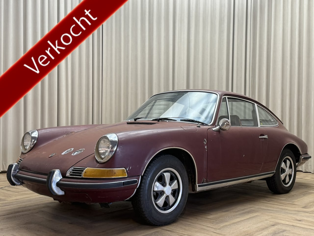 Porsche 911 - T 2.0 Coupé 1969 / Kardex / Fuchs / Longhood / Burgundy Red / Urmodell - AutoWereld.nl