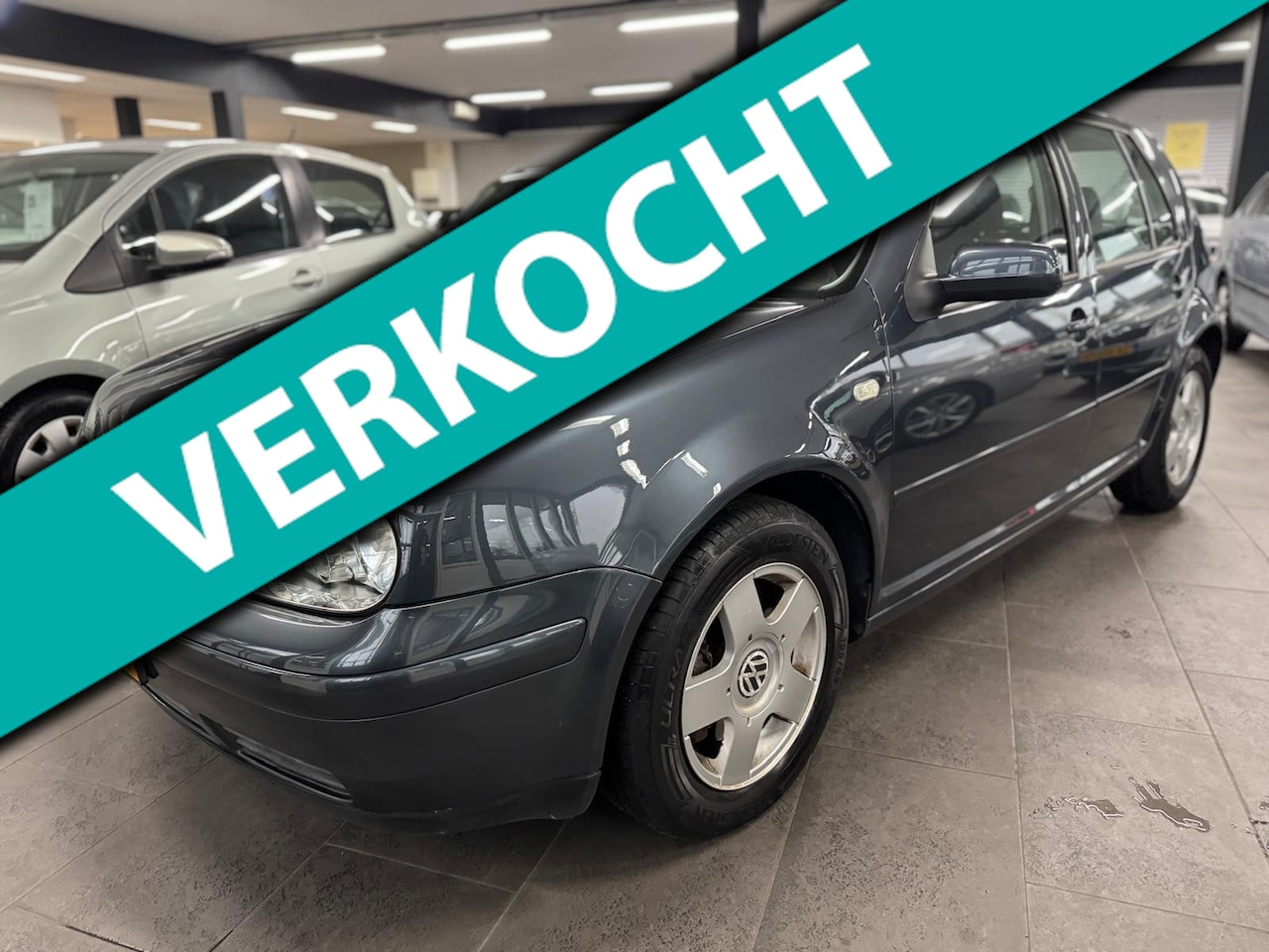 Volkswagen Golf - 2.3 V5 Highline automaat clima lm-velgen elektrische pakket eerste eigenaar goed onderhoud - AutoWereld.nl