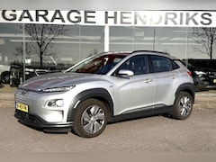 Hyundai Kona Electric - EV Comfort 64 kWh | SOH: 94, 6% | Trekhaak | 3 Fase | Warmtepomp | Navi | Adaptive CC | Cl