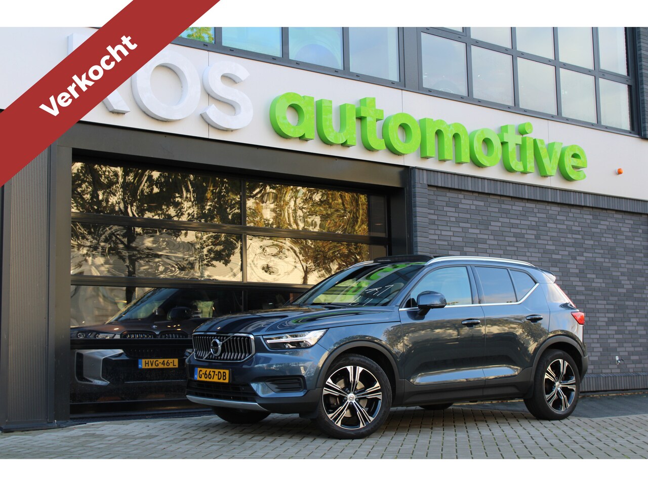 Volvo XC40 - 2.0 T4 Inscription | NAP! | PANO | ACC | 360 | ACHTERBANK VERWARMD | ELEK.TREKHAAK | - AutoWereld.nl