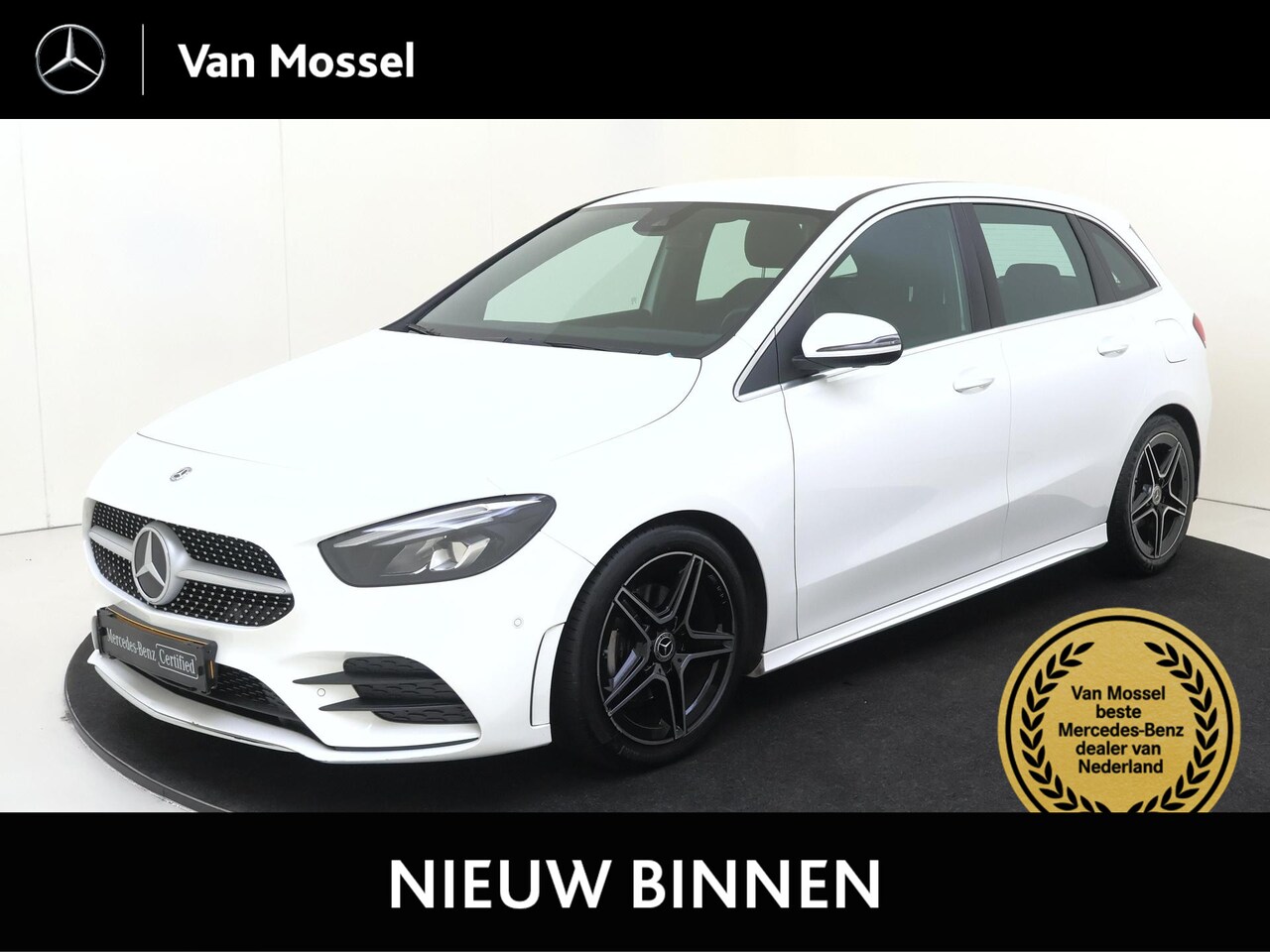 Mercedes-Benz B-klasse - 180 Premium Plus AMG /18 Inch /Sfeerverlichting - AutoWereld.nl