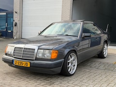 Mercedes-Benz 200-500 (W124) - 300 CE/AUTOMAAT/ 2e EIG/airco/ pano/ stoelverwarming/ volle opties