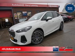 BMW 2-serie Active Tourer - (u06) 225e 245pk xDrive Automaat M-sport Panoramadak El.achterklep