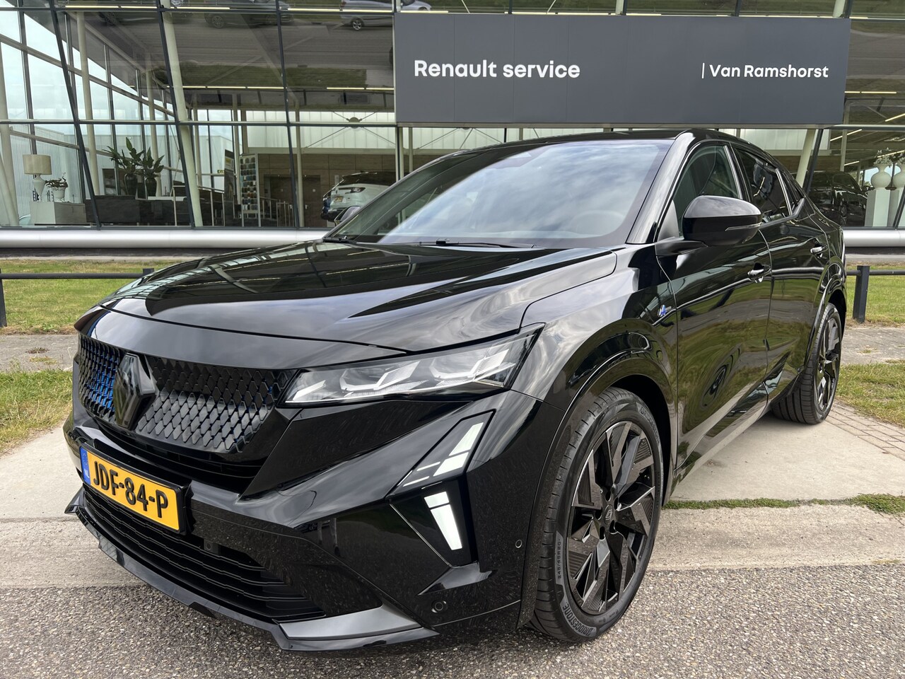 Renault Rafale - 1.2 E-Tech full hybrid 200PK esprit Alpine / Panoramadak / Harman Kardon / Head-up display - AutoWereld.nl