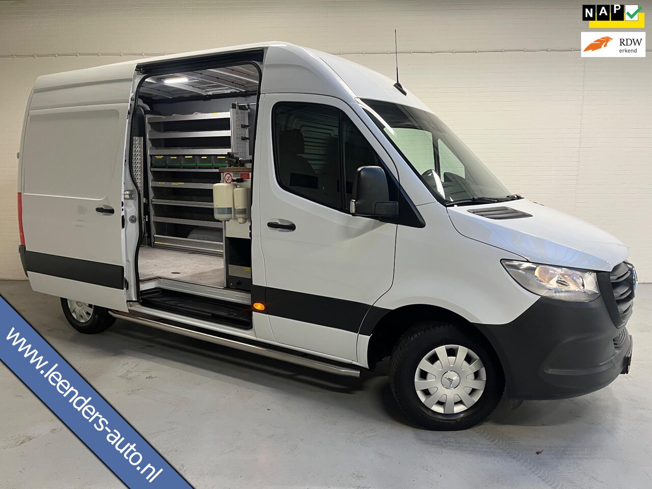 Mercedes-Benz Sprinter - Servicewagen 311 2.2 CDI euro6 L2H2, Inrichting, Omvormer V230, Compressor, Oprijplaat, RI - AutoWereld.nl