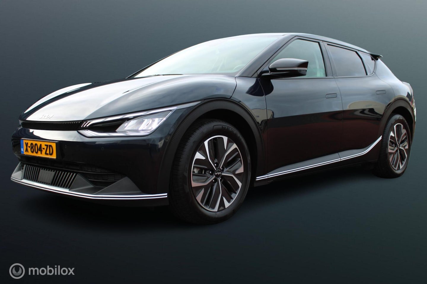 Kia EV6 - Light Edition 58 kWh Light Edition 58 kWh, 3 fasen, Stoel-stuurverwarming, Pdc voor + achter + Camera, Cruise, - AutoWereld.nl