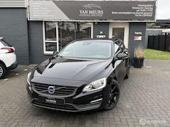 Volvo V60 - 2.0 D2 Kinetic Business, Airco, cruise, apk 11-2026