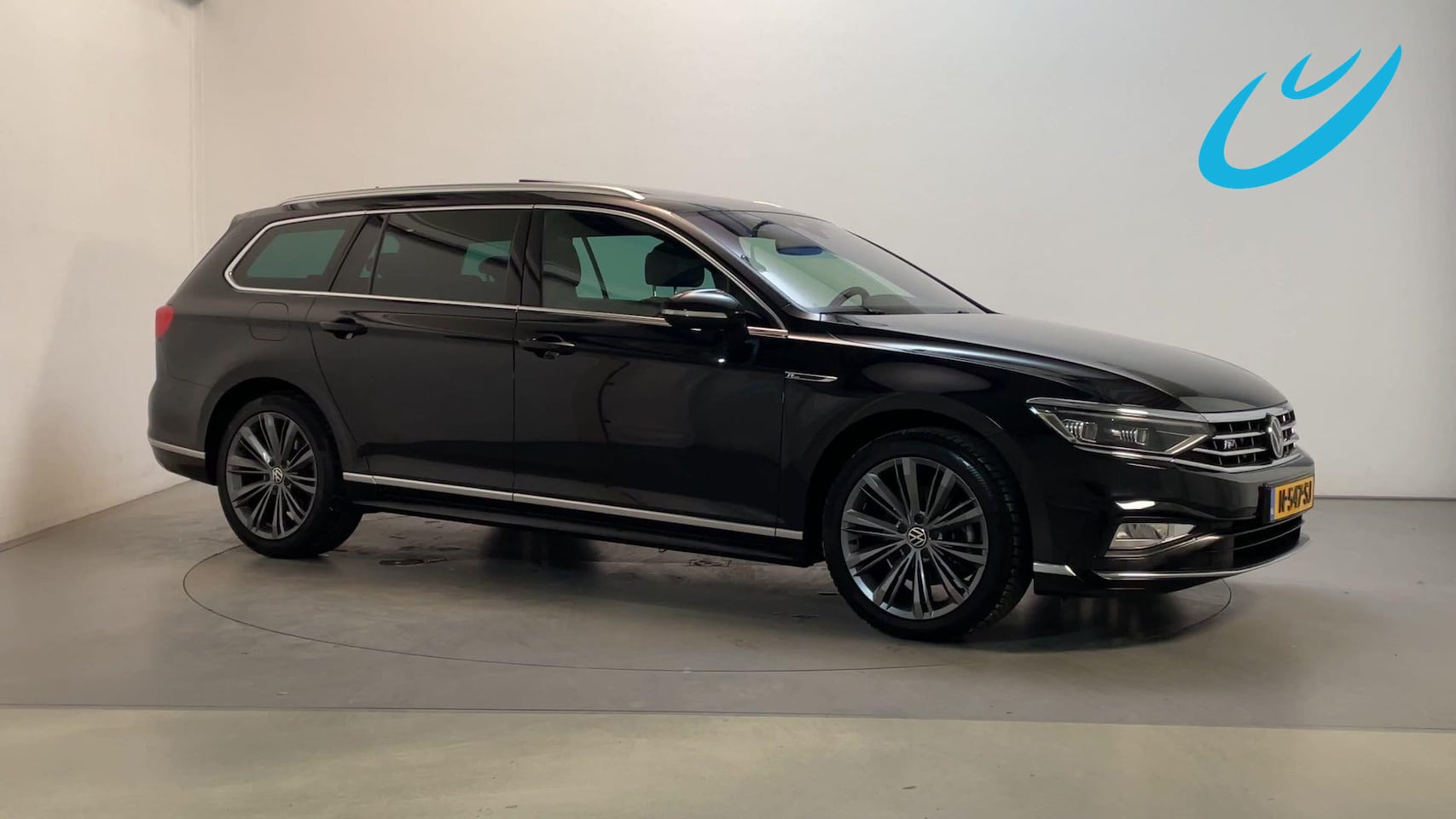 Volkswagen Passat Variant - 1.5 TSI 150pk DSG R-Line Business + Panoramadak Stoelverwarming Navigatie - AutoWereld.nl