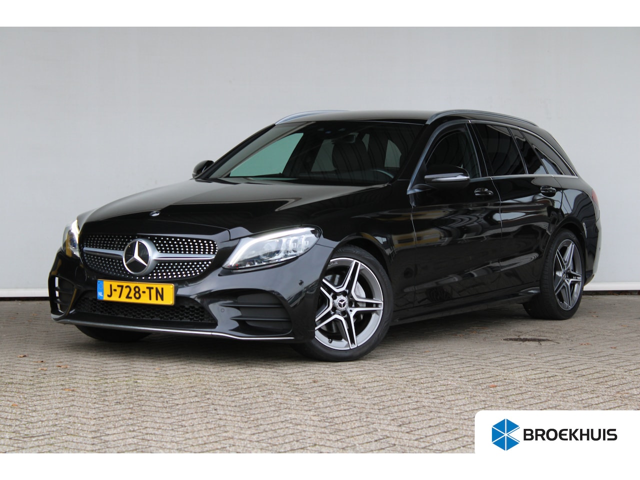 Mercedes-Benz C-klasse Estate - 180 Business Solution AMG | 18 inch Lichtmetalen velgen | Sportstuur | Automatische koffer - AutoWereld.nl