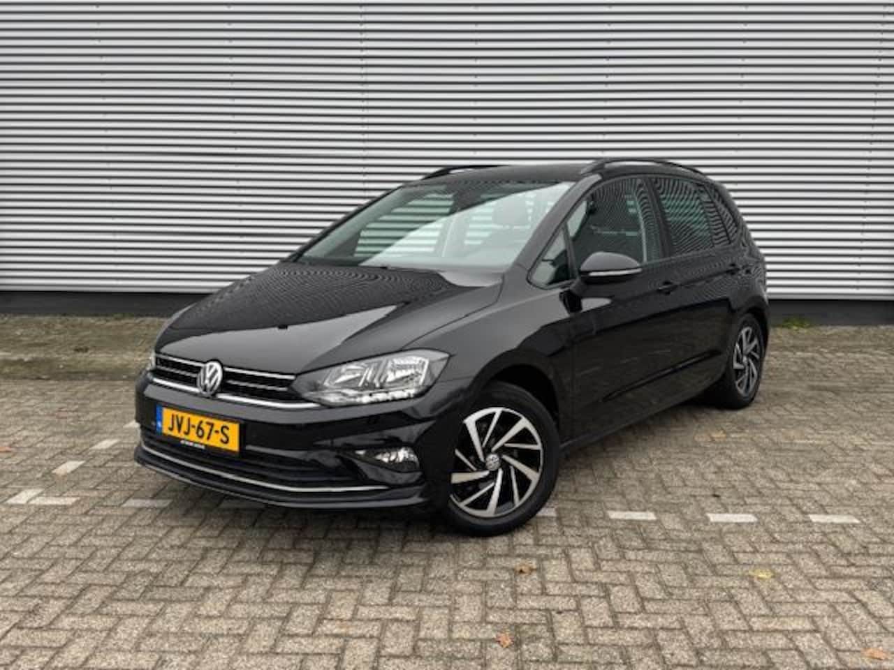 Volkswagen Golf Sportsvan - 1.5 TSI Automaat,ACT Comfortline,Trekhaak,Achteruitrijcamera,parksensoren,Carplay/Andriod, - AutoWereld.nl