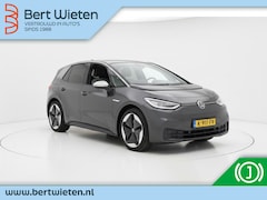 Volkswagen ID.3 - First Max 58 kWh | Trekhaak | Panoramadak | LED | Stoelverwarmin