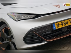 CUPRA Born - Adrenaline One - Geyser Silver - Carplay/Drive Assist/Camera