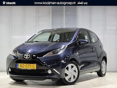 Toyota Aygo - 1.0 VVT-i x-play | Automaat | Dealer onderhouden |