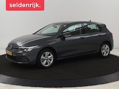 Volkswagen Golf - 1.0 TSI Life | Carplay | Navigatie | Adaptive cruise | Sfeerverlichting | Full LED | Clima