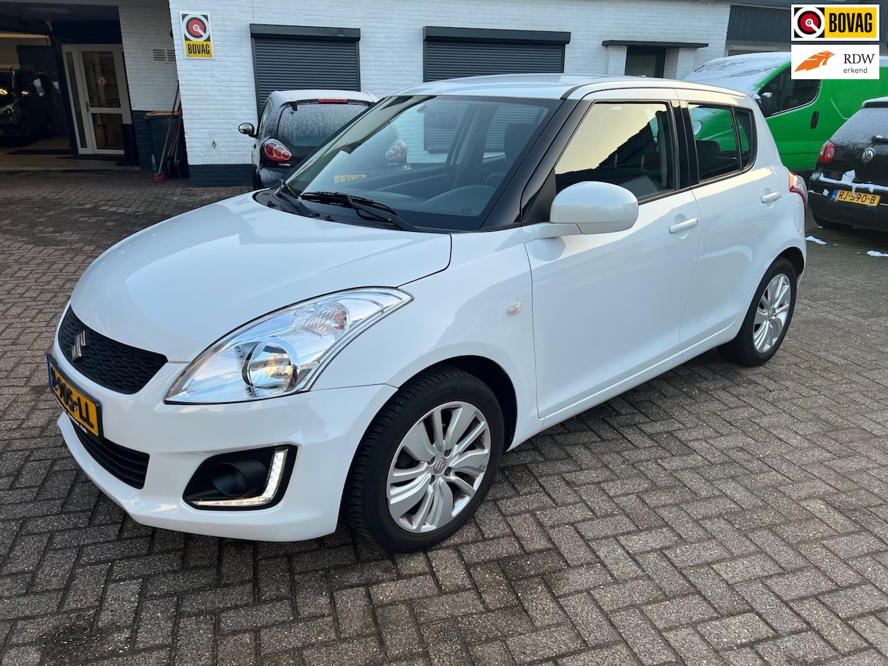 Suzuki Swift - 1.2 Exclusive 1.2 Exclusive - AutoWereld.nl
