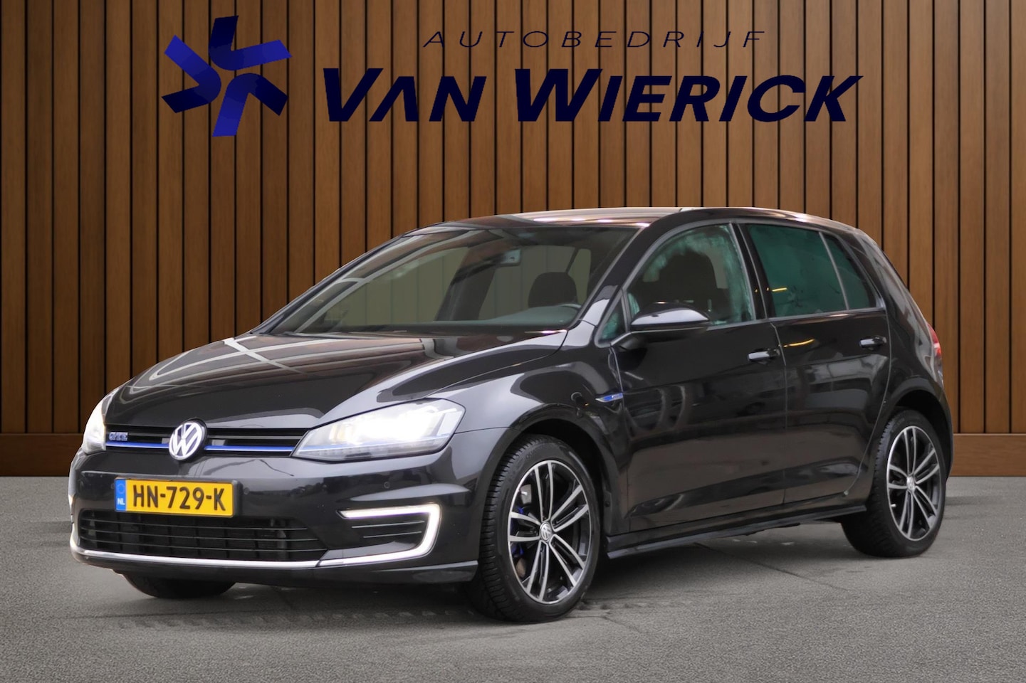 Volkswagen Golf - 1.4 TSI GTE 225PK! Automaat | LED | Apple Carplay | NAP - AutoWereld.nl