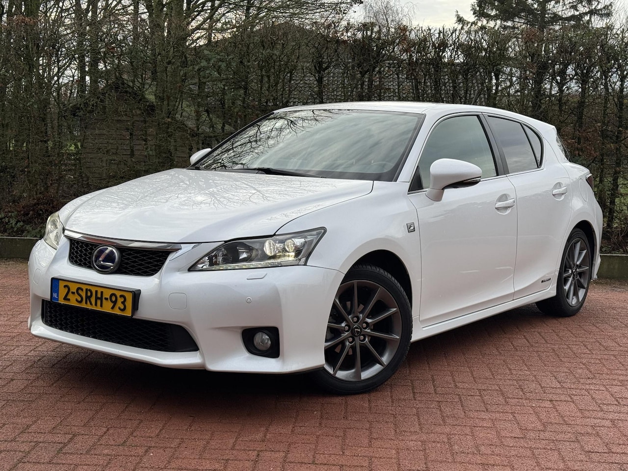 Lexus CT 200h - F-Sport Leder Navigatie NETJES - AutoWereld.nl
