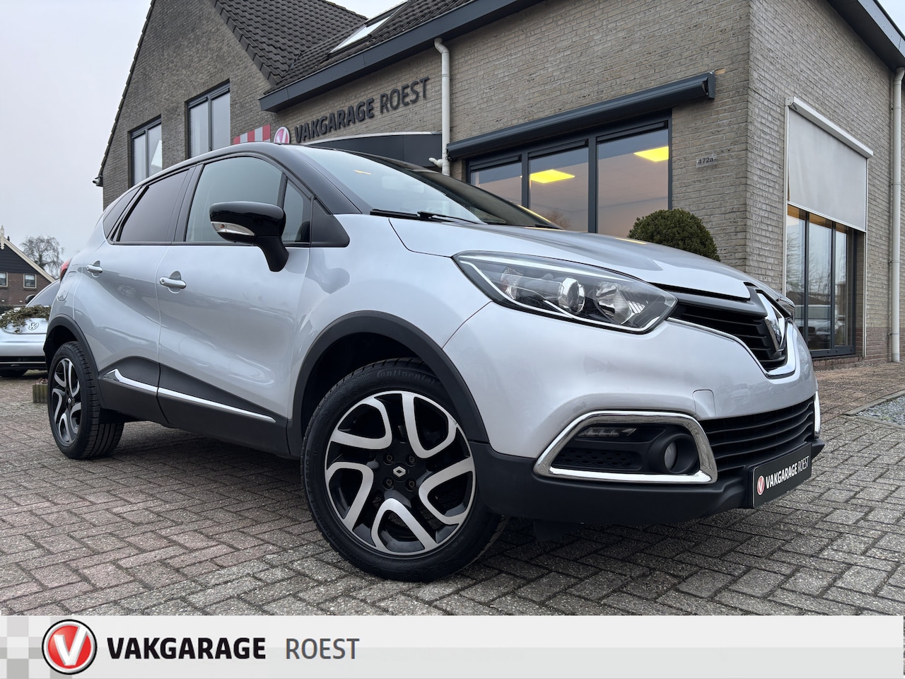 Renault Captur - 0.9 TCe Dynamique Trekhaak / Navigatie / Keyless - AutoWereld.nl