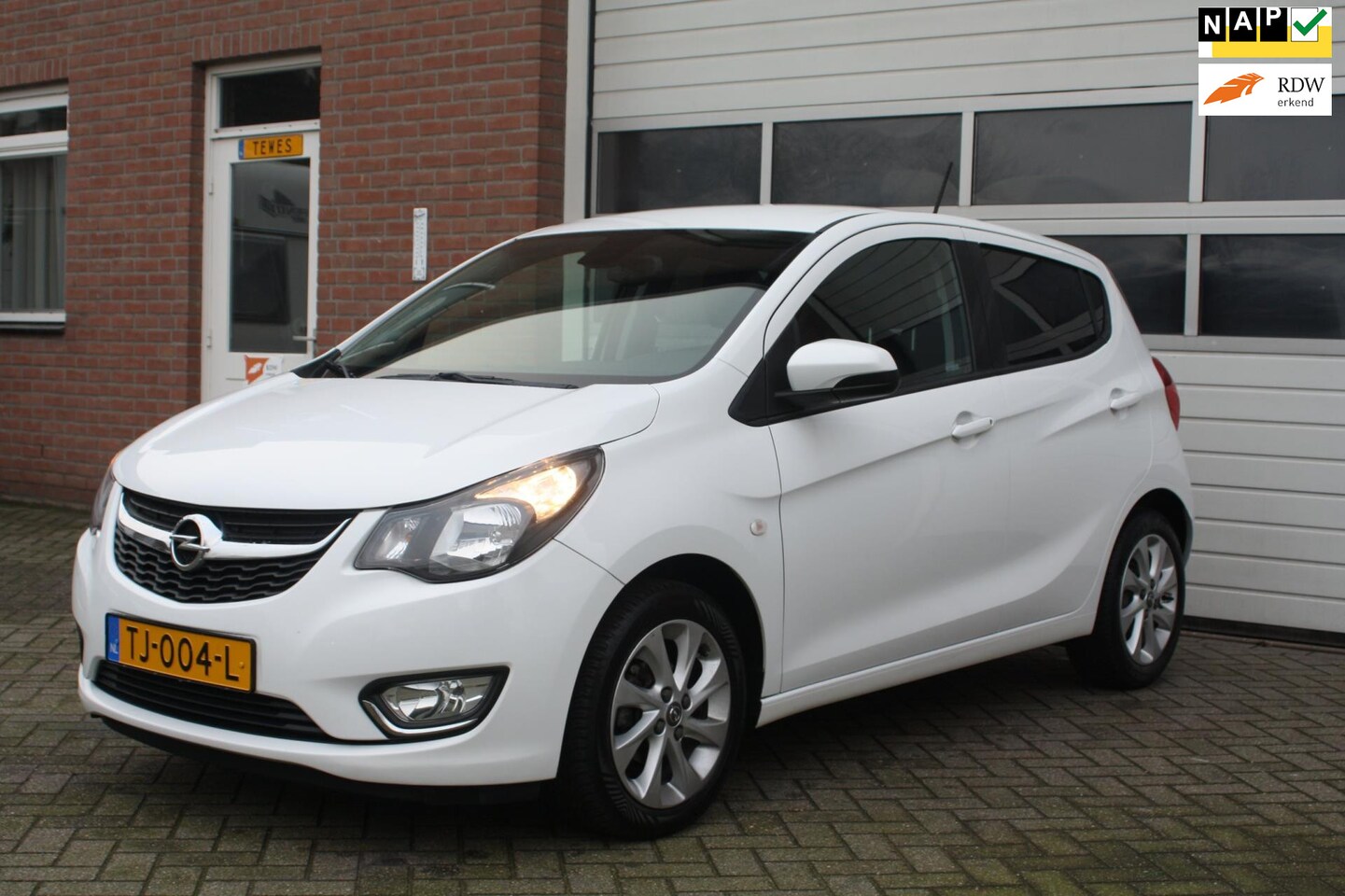 Opel Karl - 1.0 ecoFLEX Innovation GARANTIE Clima, Leder, Navigatie, Nederlandse Auto, Luxe Uitvoering - AutoWereld.nl