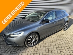 Volvo V40 - 1.5 T3 Dynamic Edition Pano Camera LED