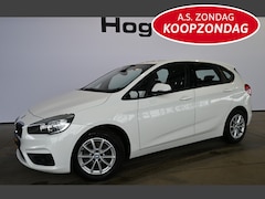 BMW 2-serie Active Tourer - 218i Airco Trekhaak LED Lichtmetaal Rijklaarprijs Inruil Mogelijk