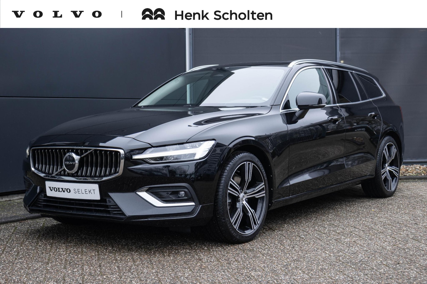 Volvo V60 - 2.0 B4 Plus Bright | Elektrische Trekhaak | Panoramadak | BLIS Dodehoekbewaking - AutoWereld.nl