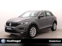 Volkswagen T-Roc - 1.5 TSI Sport | Automaat | Adaptive cruise | Stuur & Stoelverwarming | CarPlay | Camera