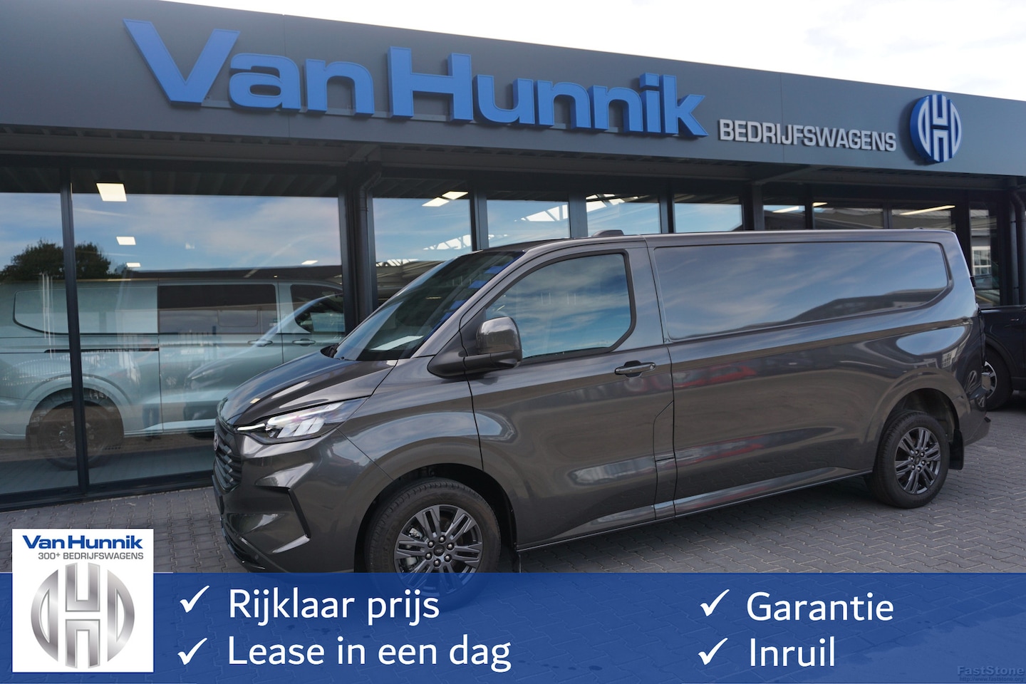 Ford Transit Custom - 320L 2.5 PHEV Hybride 233PK Limited PRIJS INCL. BPM !! 13" Navi, Adap. Cruise, Camera, 17" - AutoWereld.nl