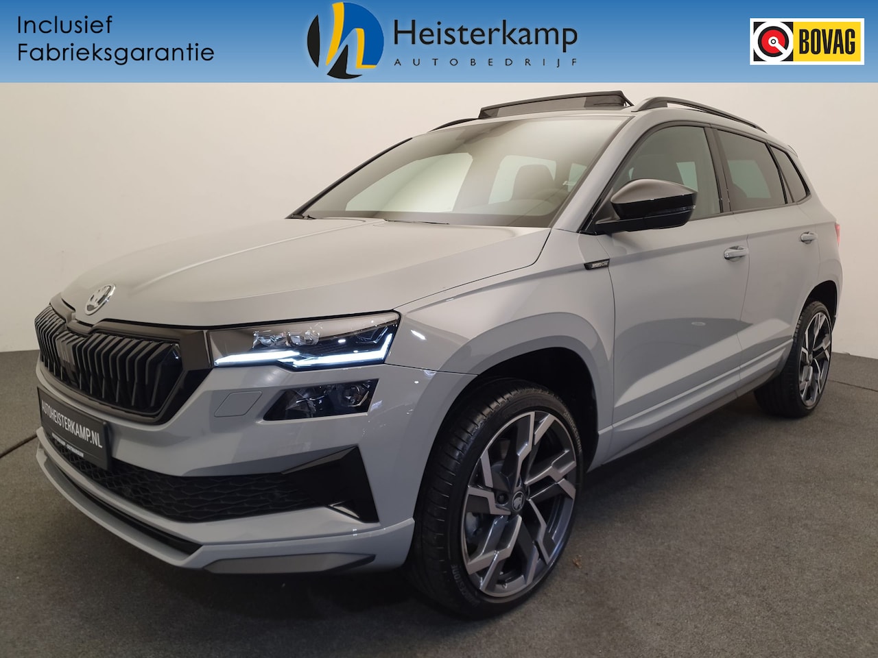 Skoda Karoq - 1.5 TSI 150pk DSG/AUT Sportline Business Wegklapbare trekhaak, Panoramadak, Winterpakket - AutoWereld.nl